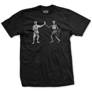 Pirate Bartholomuew Roberts First Flag T-Shirt